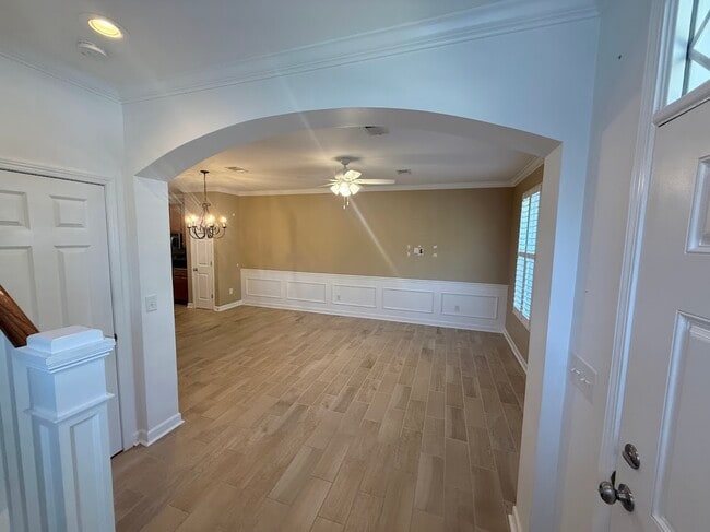 Photo - 951 Hendrick Ave Townhome