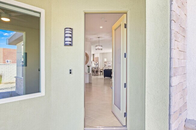 Building Photo - 28 Iridium Wy