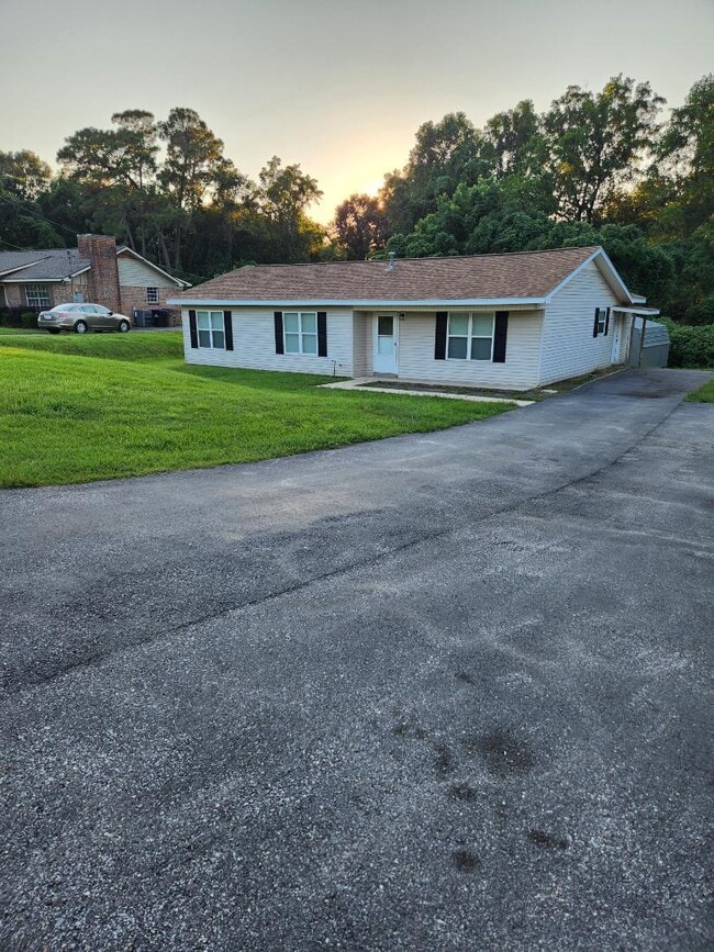 Building Photo - 4690 Opal Dr
