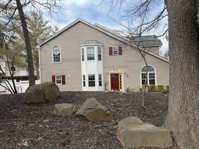 Building Photo - 88 Sapphire Ln