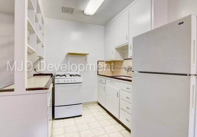 Foto del edificio - 1 Bedroom 1Bath $1300/Mo