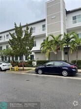 Building Photo - 6420 NW 102nd Path