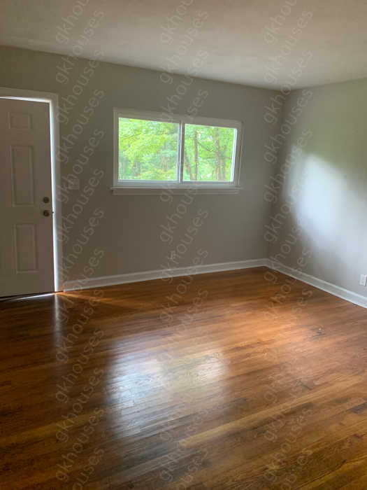 Foto del edificio - 2 bed / 1 bath