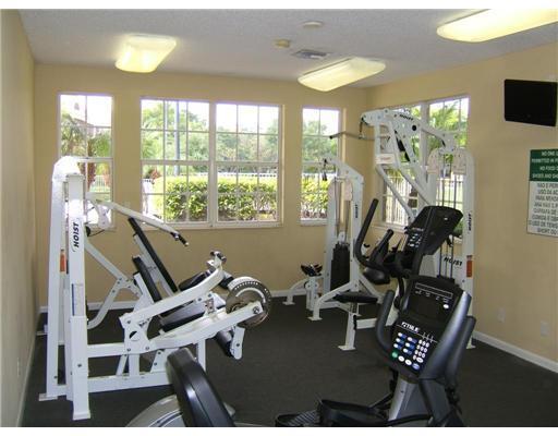 Building Photo - 651 Cypress Lake Blvd