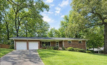 Building Photo - 2407 Summerland Dr