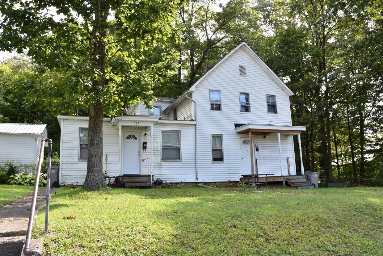 Primary Photo - 537 Baldwin St
