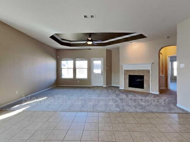 Foto del edificio - 25942 Ravenside Dr