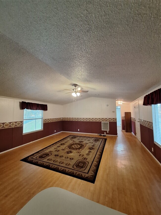 Building Photo - 119 County Rd 4534