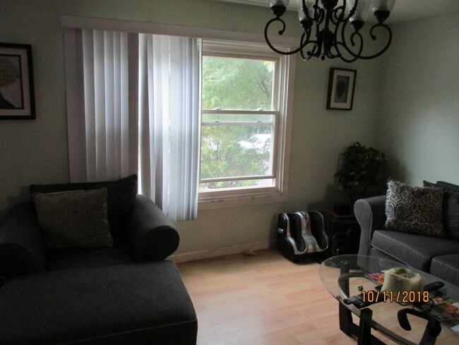 Foto del edificio - 514 Pugsley Ave