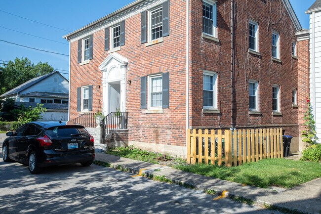 Building Photo - 8 Felmer Ct