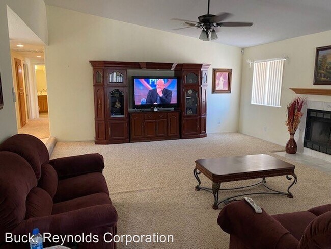 Foto del edificio - 3 br, 3 bath House - 7298 S Kaiser Dr