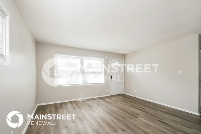 Foto del edificio - 4845 N Kenyon Dr