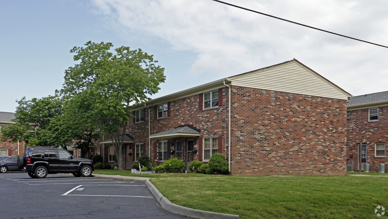 Building Photo - Marlboro Apartments