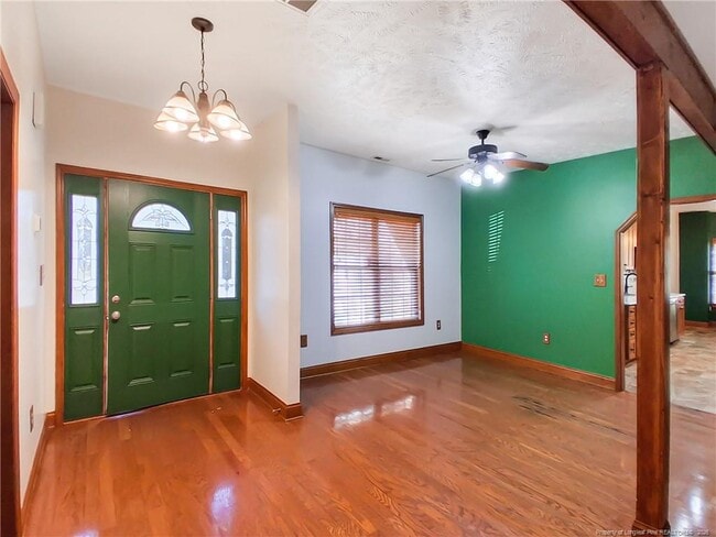 Foto del edificio - 9310 Creek Path Pl