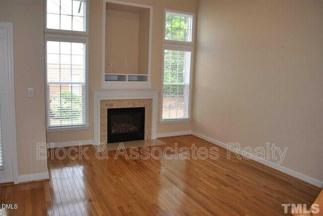 Building Photo - 4305 Flintlock Ln