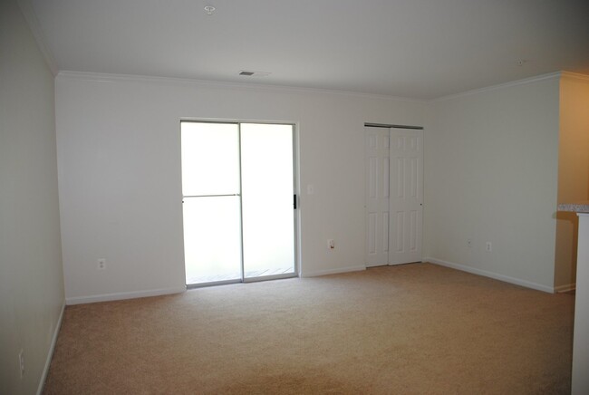 Foto del edificio - Upscale 2 BDRM, 2 BATH Condo in N. Stafford