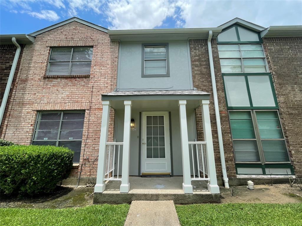 Foto principal - 4079 Young St