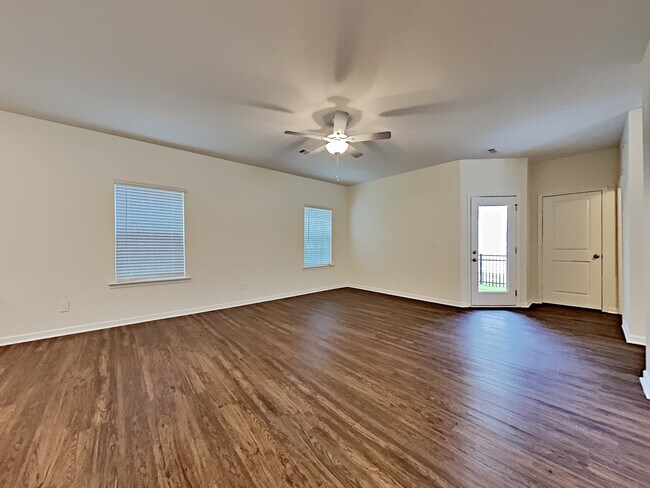 Foto del edificio - 43 Jackson Brook Loop