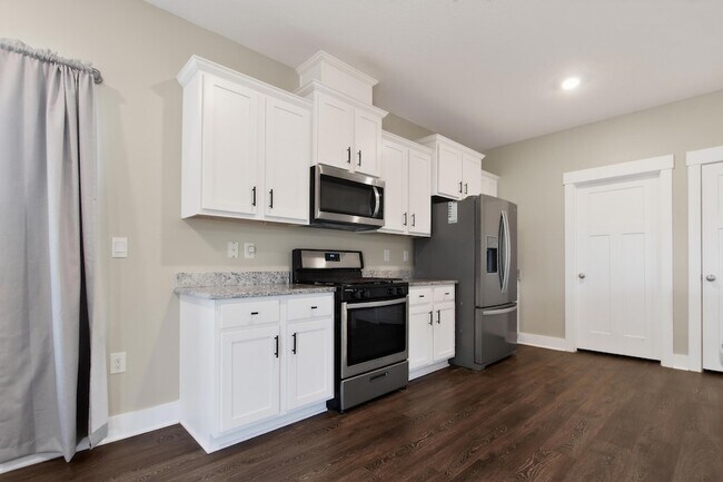 Building Photo - 1110 Shoal River Dr