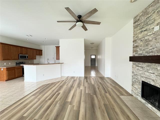 Building Photo - 9608 Log Run Ct