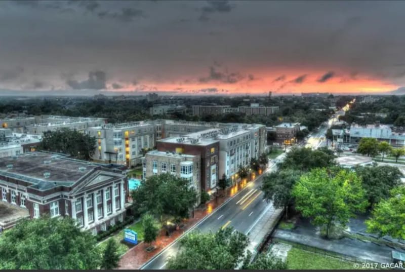 Primary Photo - 408 W University Ave