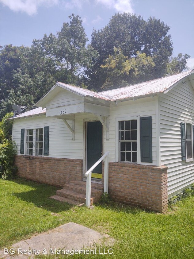Foto principal - 2 br, 2 bath House - 504 7th Street