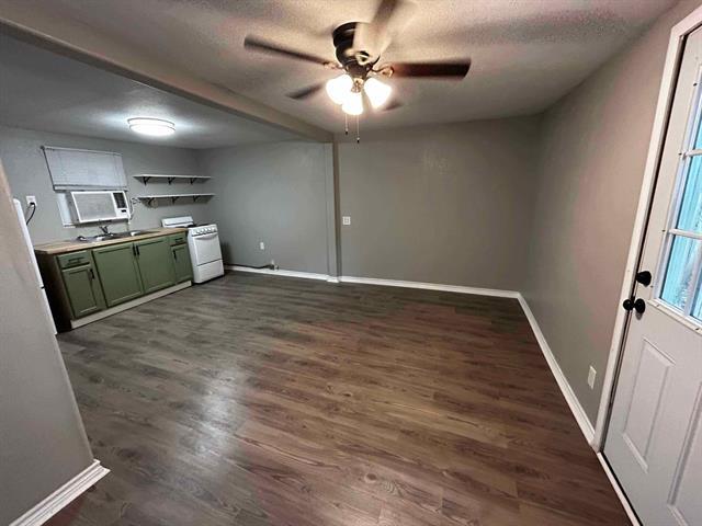 Building Photo - 857 Vine St