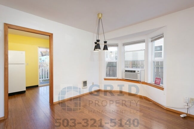 Photo - Charming 3 Bedroom Craftsman - Located near Mississippi Avenue! House