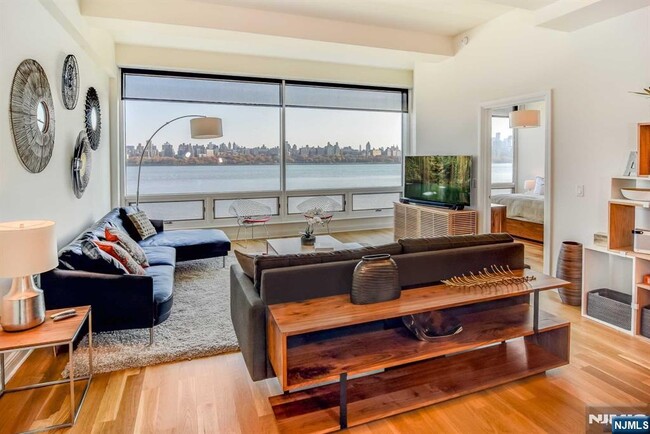 Foto del edificio - 9 Somerset Ln