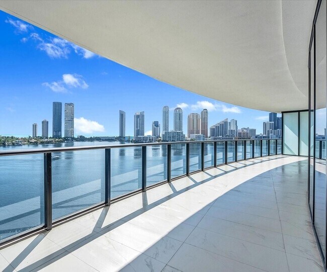 Foto del edificio - 5500 Island Estates Dr