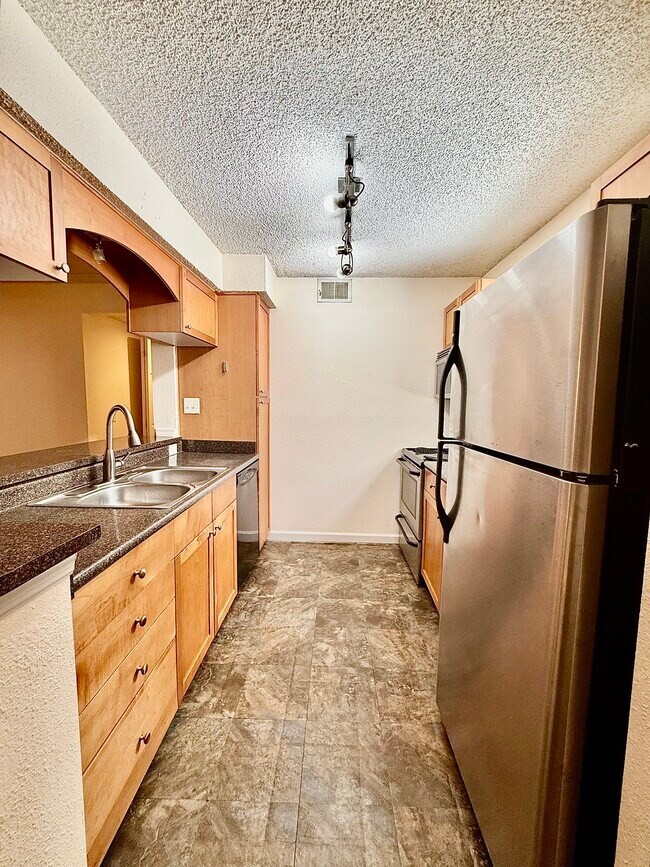 Foto del edificio - 2500 Winding Creek Blvd