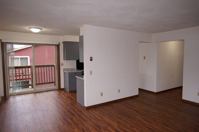 Building Photo - 1525 McKenna Blvd