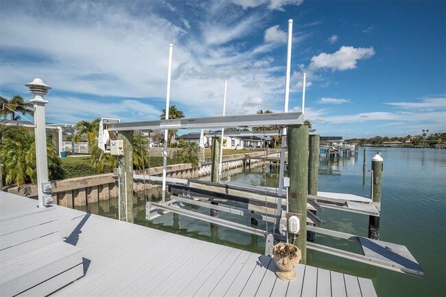 Foto del edificio - 309 Buttonwood Ln