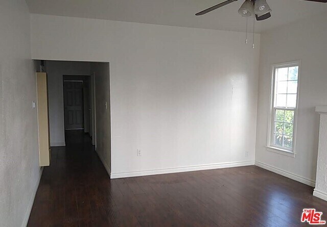 Building Photo - 1607 W 49th St