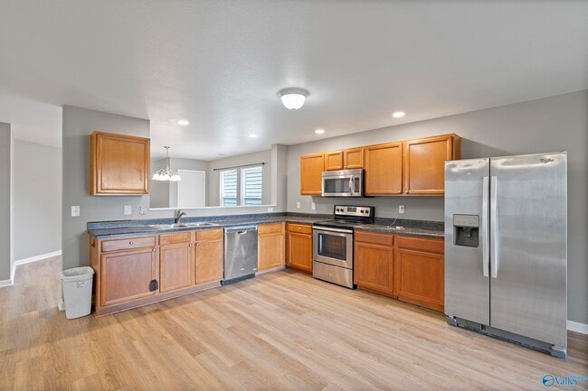 Building Photo - 271 Bermuda Lakes Dr