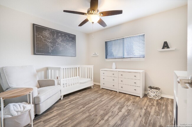 Building Photo - 6706 Tezel Oaks