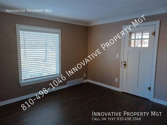 Building Photo - Downtown Flushing Victorian style 2-bedroo...