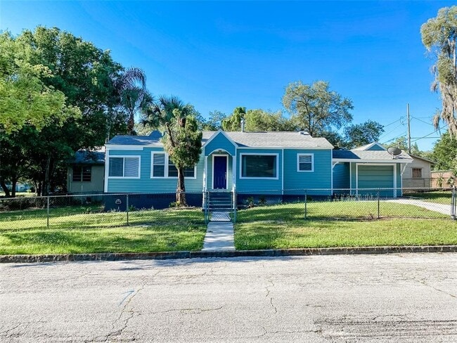 Building Photo - 800 W Frances Ave