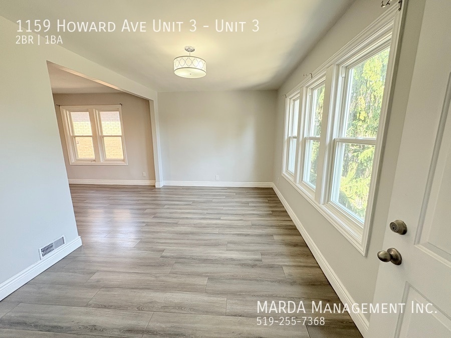 Photo principale - SPACIOUS 2-BEDROOM / 1-BATHROOM UPPER APAR...