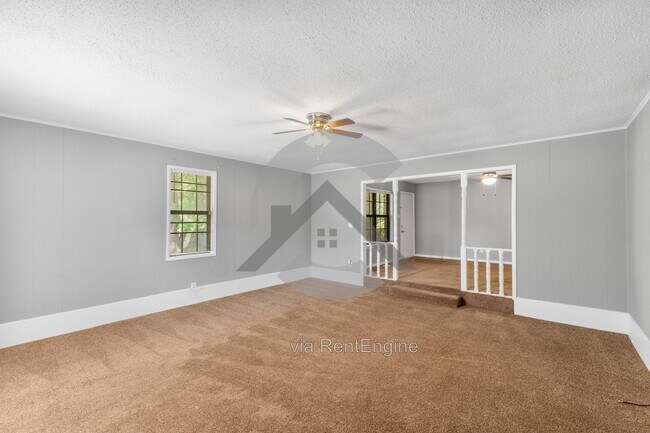 Building Photo - 108 Robin Ln