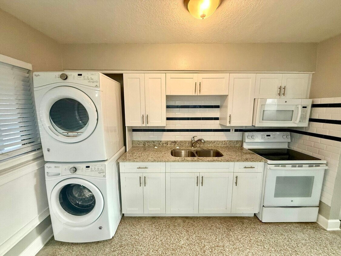 Foto principal - 64 Davis Blvd