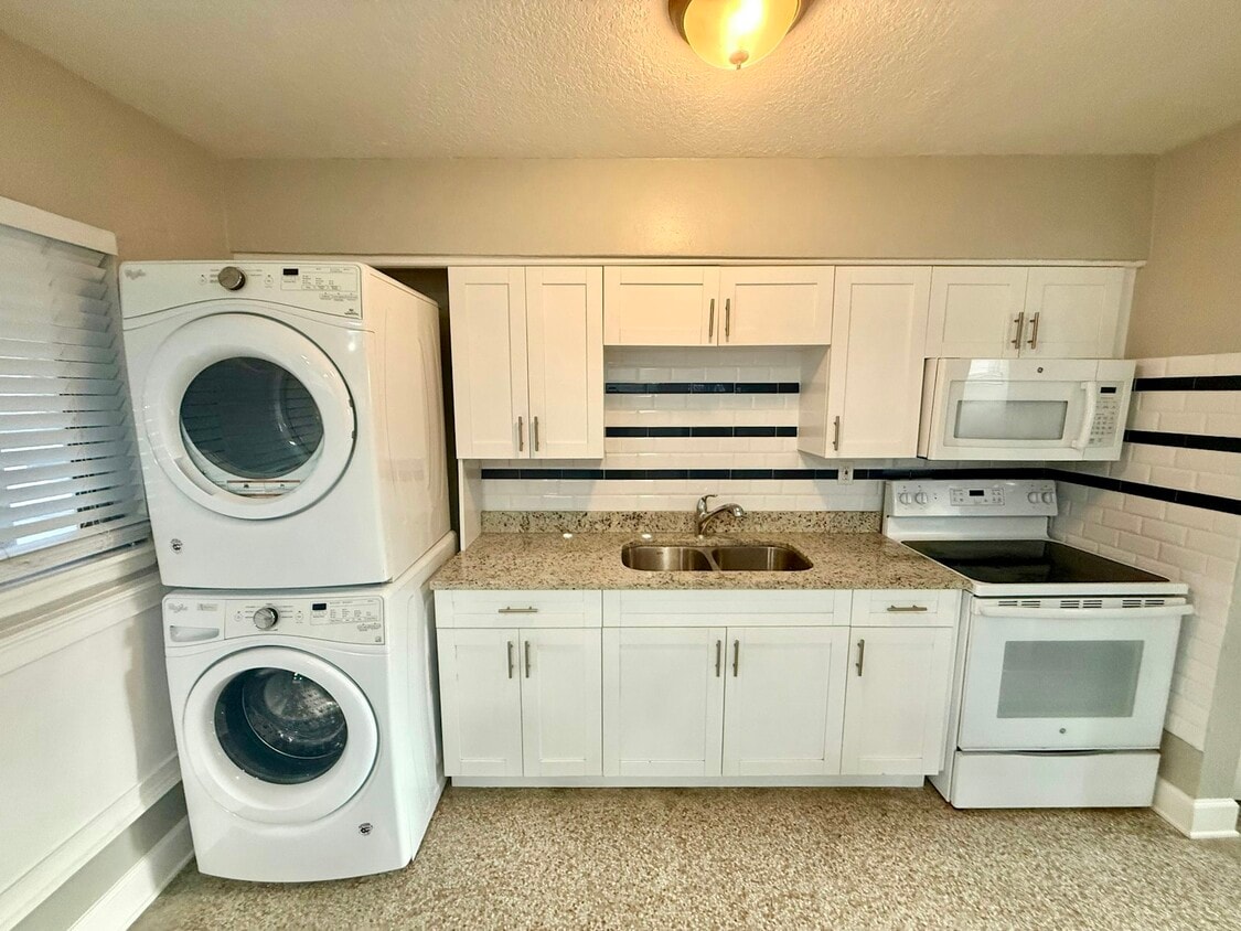 Photo - 64 Davis Boulevard, Unit 4