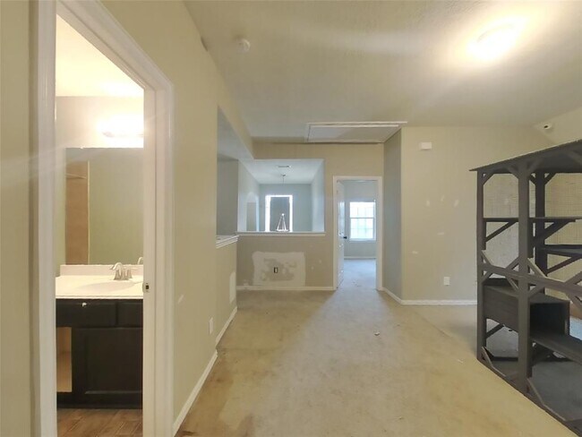 Foto del edificio - 28906 Hidden Cove Dr