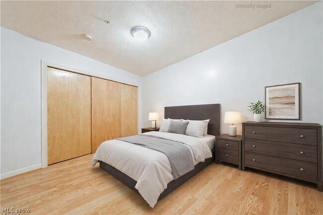 Foto del edificio - 2222 Detroit Ave