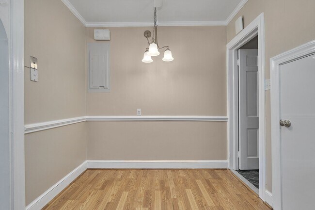 Foto del edificio - 5308 West Franklin Street