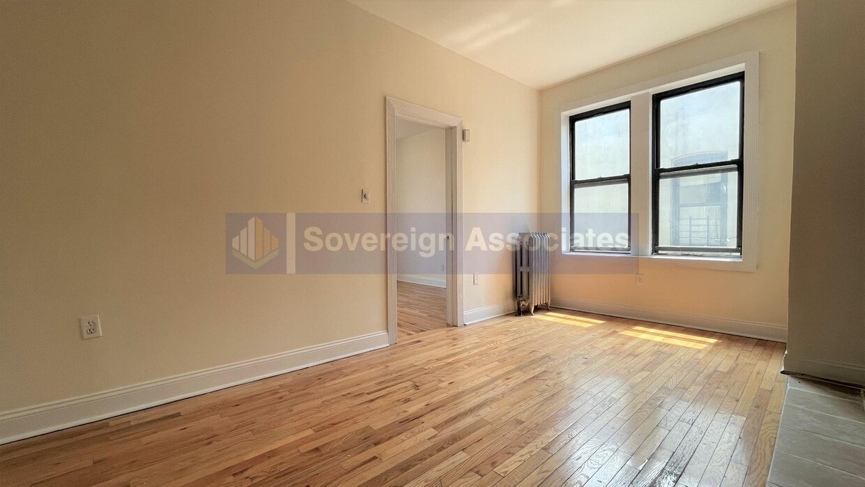 Primary Photo - 1 Arden St