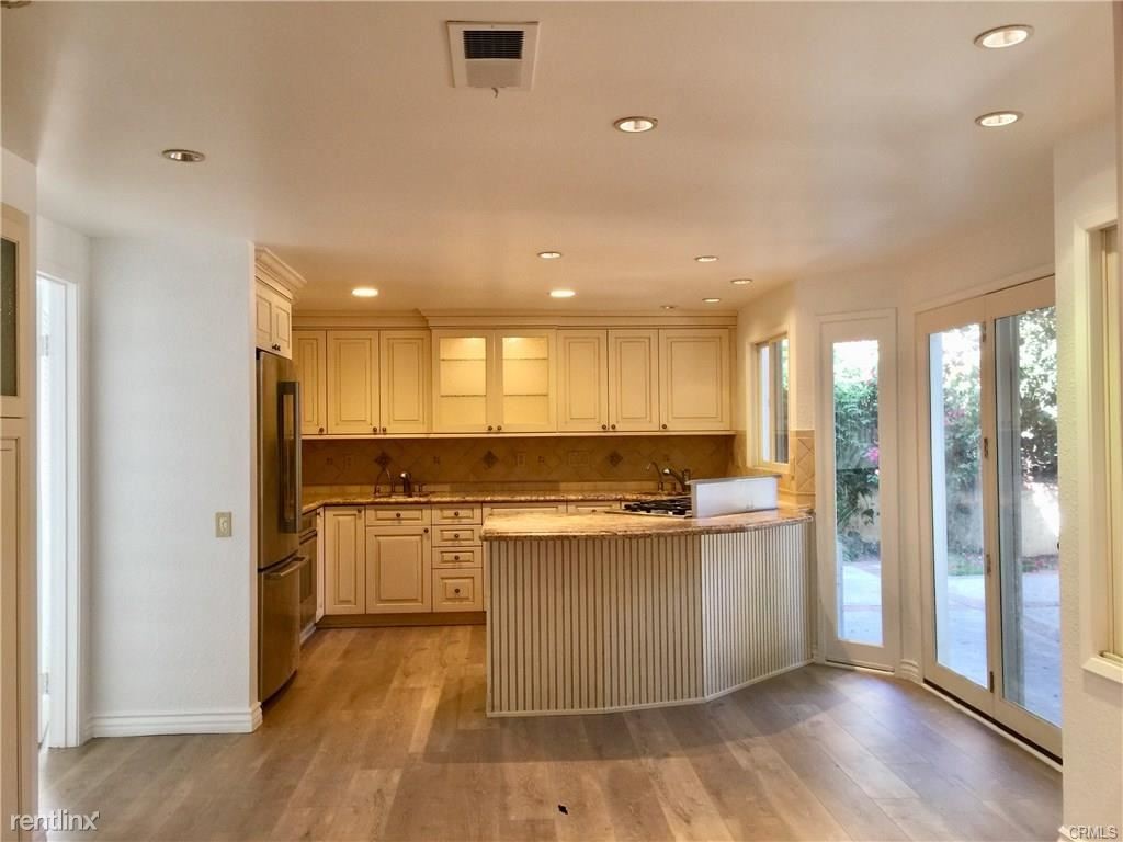 Primary Photo - 3 br, 2.5 bath House - 25 Entrada W