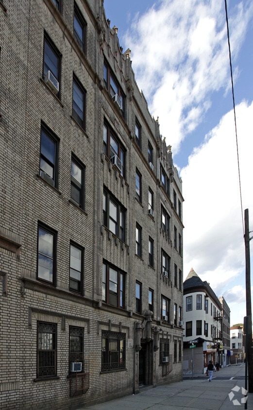 Building Photo - 2701 John F Kennedy Blvd