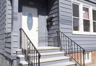 Building Photo - 173 Mallory Ave