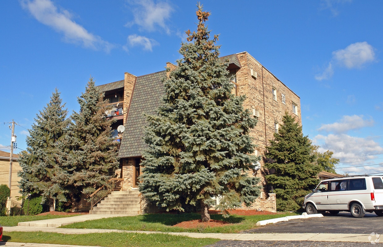 8808 W 76th Pl, Justice, IL 60458 Apartments in Justice, IL